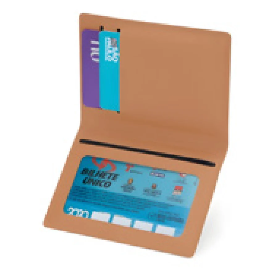 Porta-cartão em Cortiça personalizado 08248-IA em fundo branco
