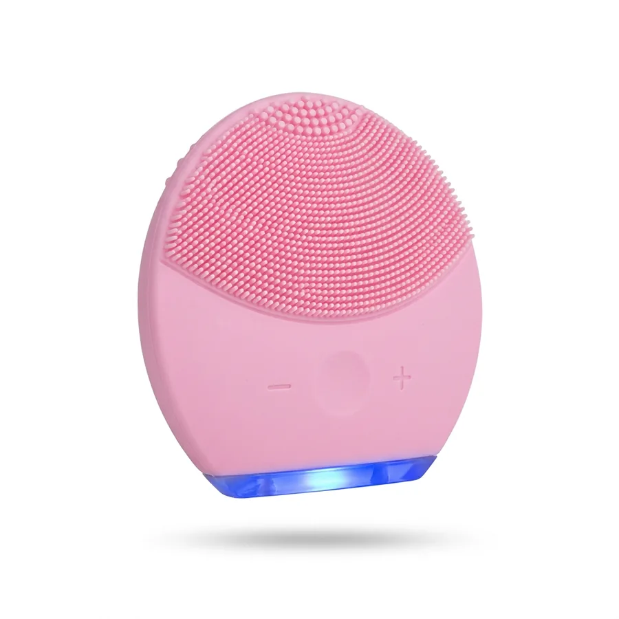 Massageador e Limpador Facial Elétrico em fundo branco