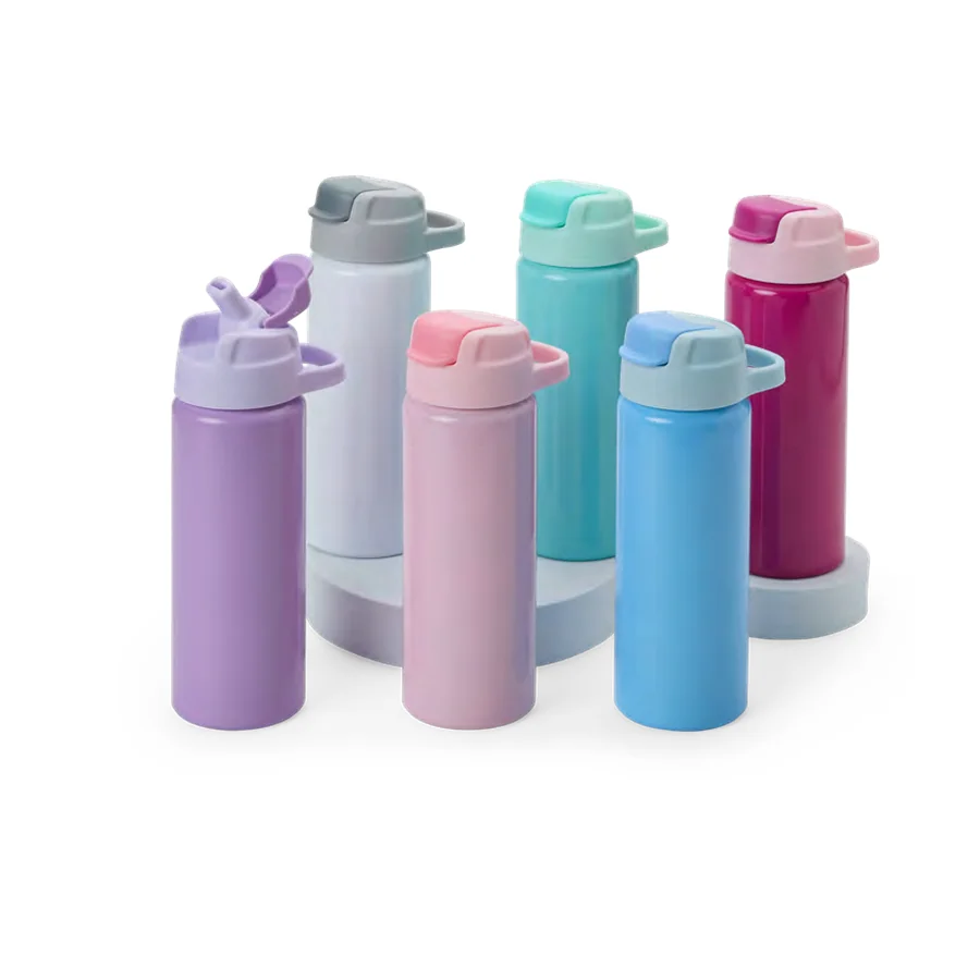 Squeeze 600ml com canudo interno e alça, código 18921-IA